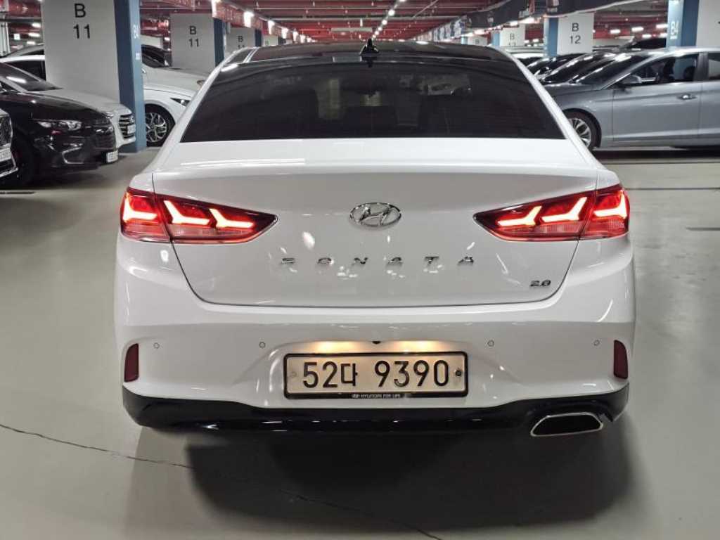 HYUNDAI Sonata - Vista 4