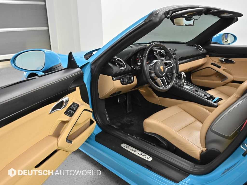 Porsche 718 - Vista 11