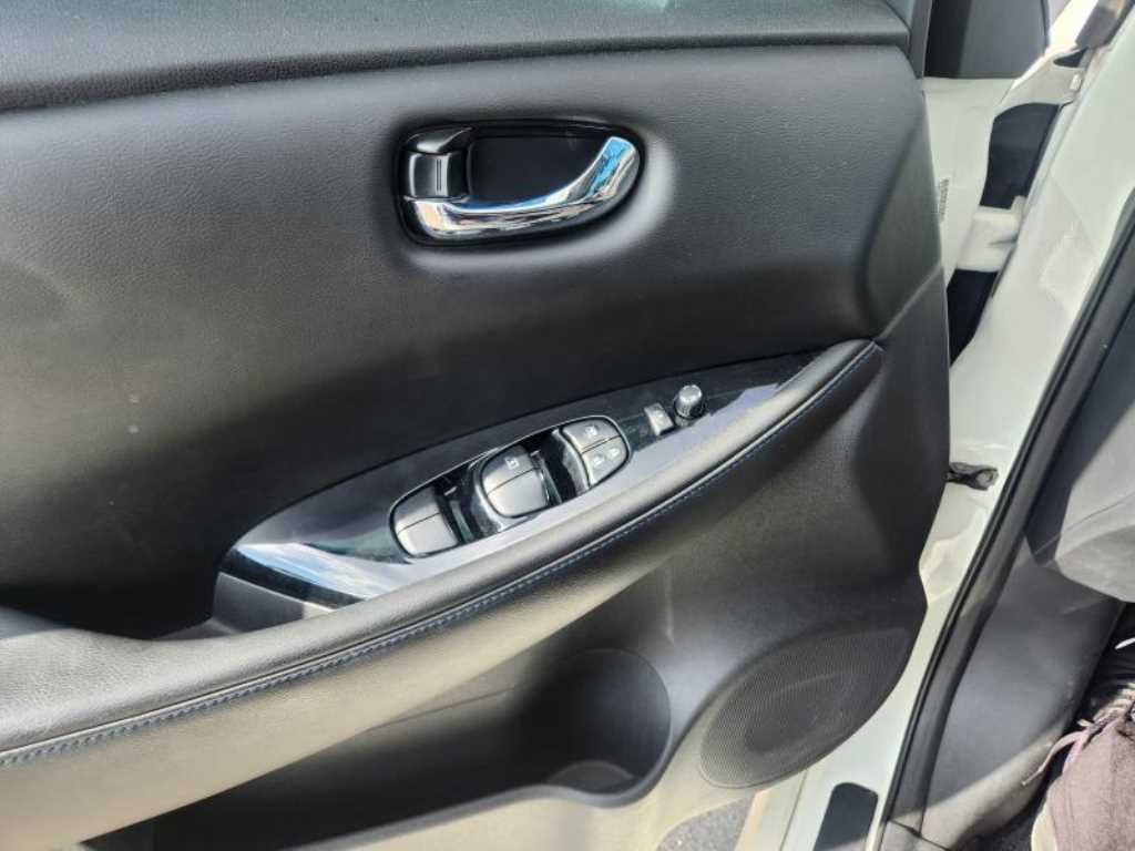 Nissan Leaf - Vista 5