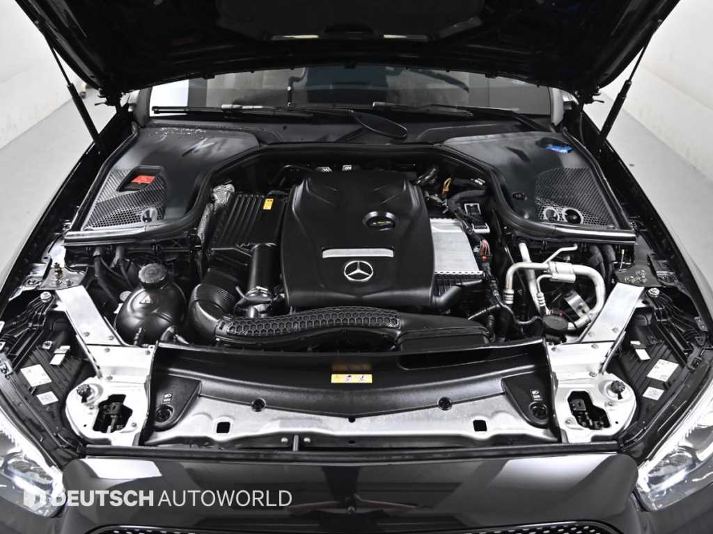 Mercedes Benz E class - Vista 6