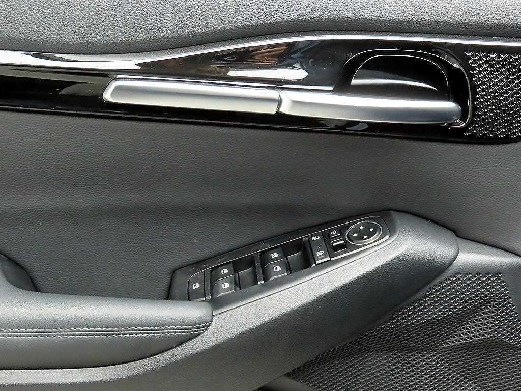 KIA Seltos - Vista 11