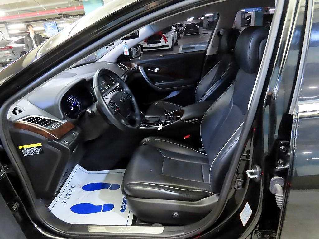 HYUNDAI Aslan - Vista 6