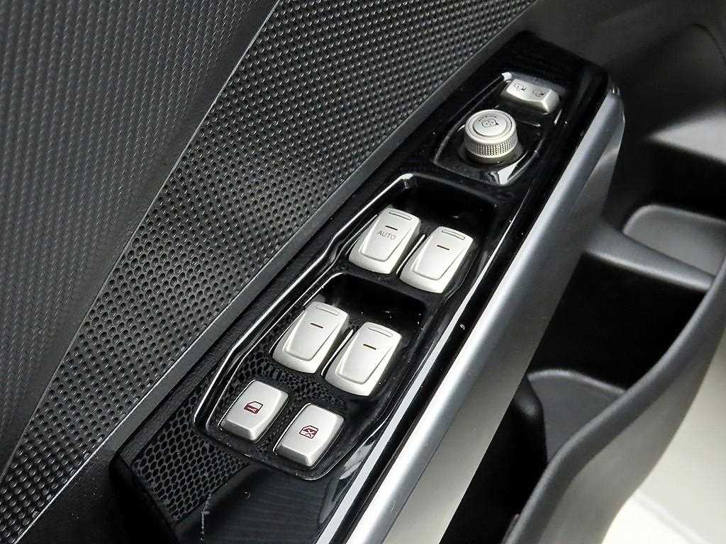 Ssangyong Tivoli - Vista 12