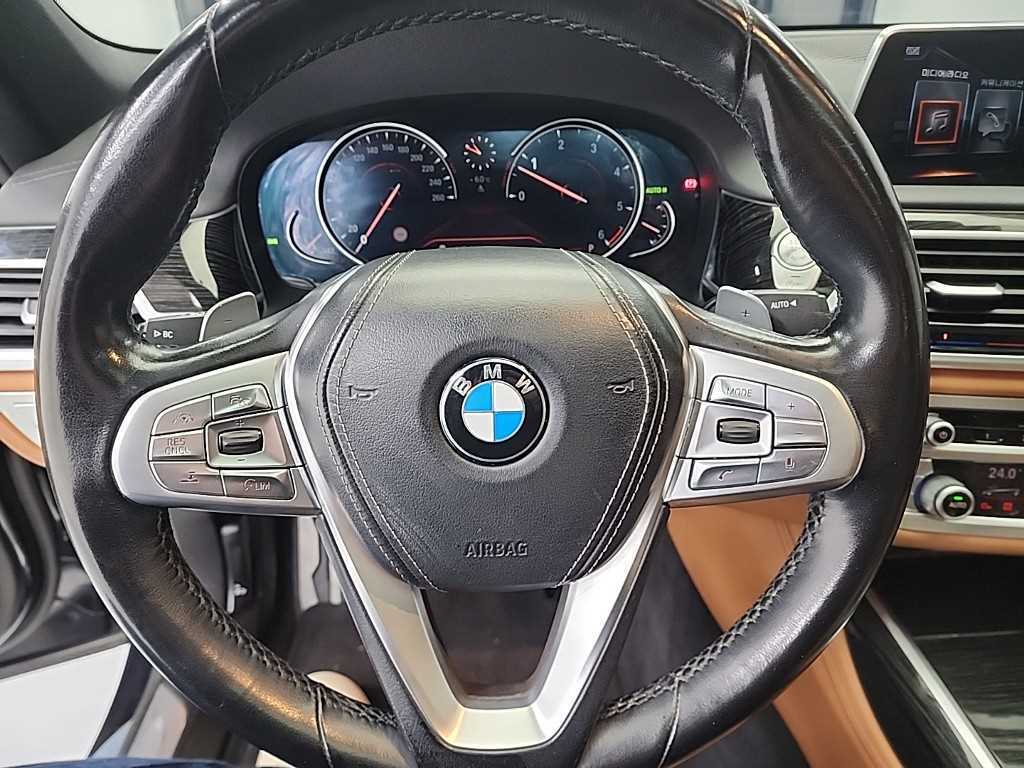 BMW 7 Series - Vista 9