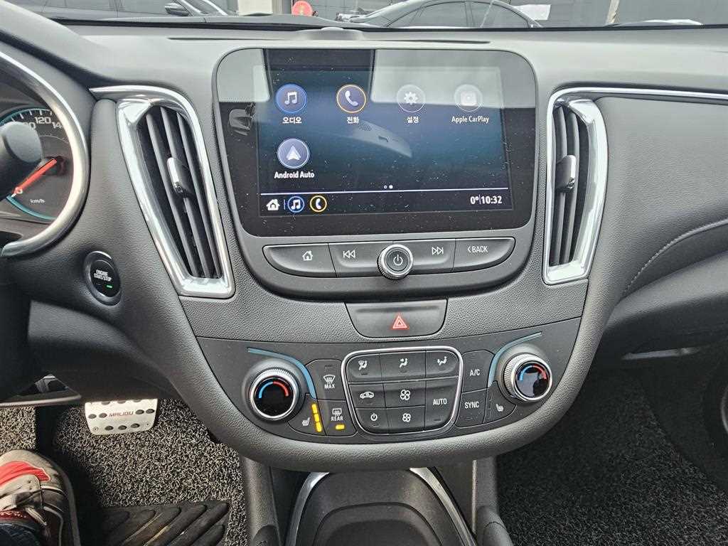 Chevrolet Malibu - Vista 11