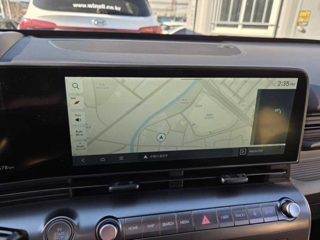 HYUNDAI Kona - Vista 12