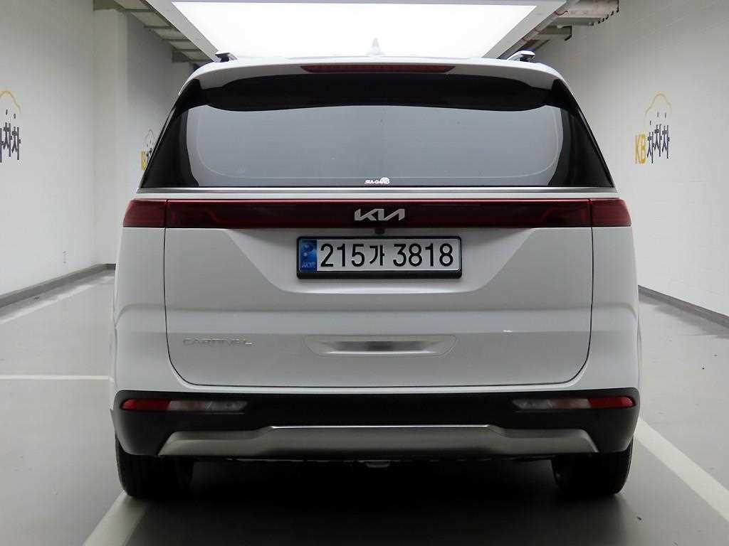 KIA Carnival - Vista 4