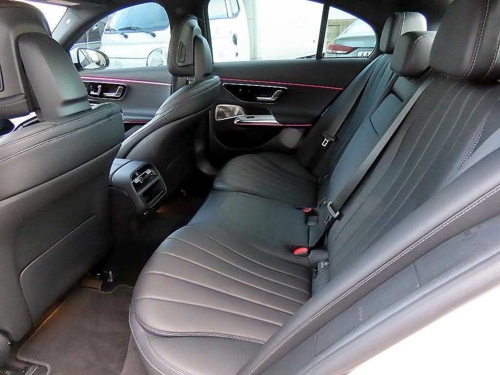 Mercedes Benz E class - Vista 6