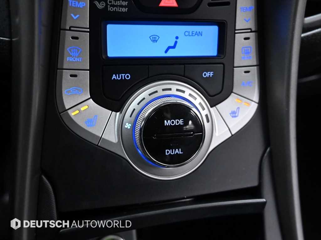 HYUNDAI Avante 2012 Blanco - Importación desde Corea - HF Imports Iquique - Foto 17