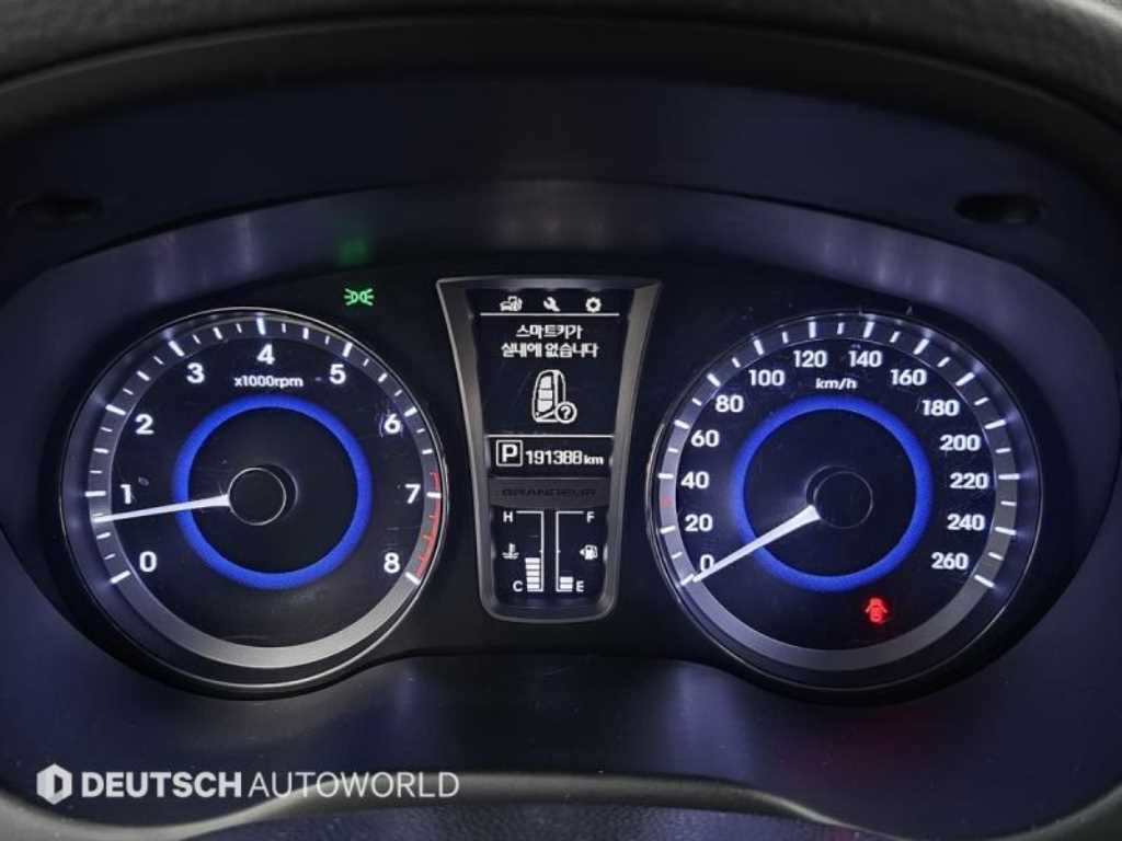 HYUNDAI Grandeur - Vista 8