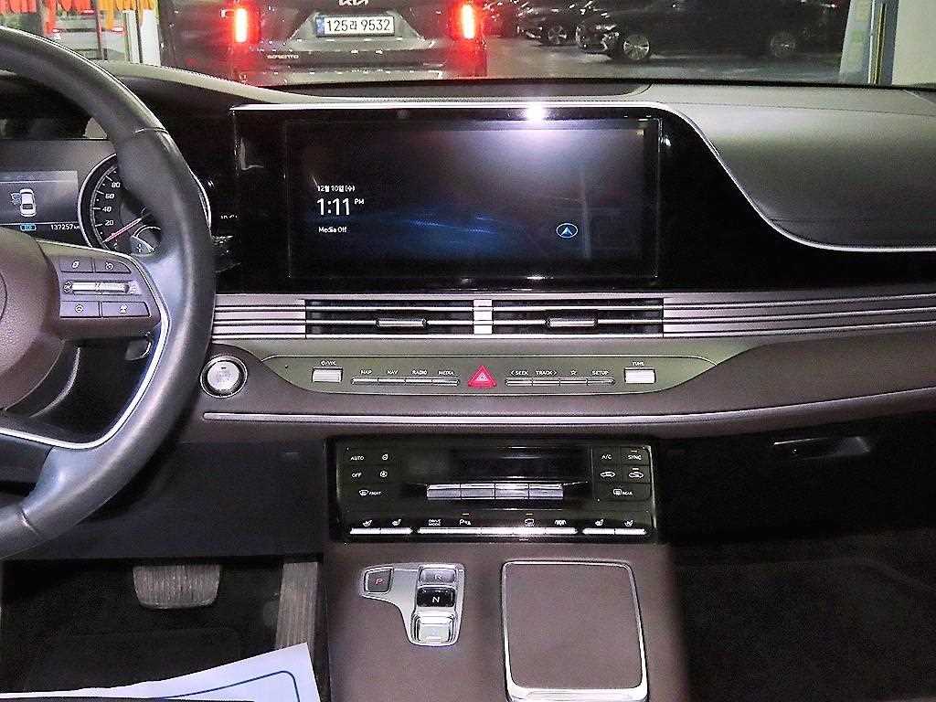 HYUNDAI Grandeur - Vista 11