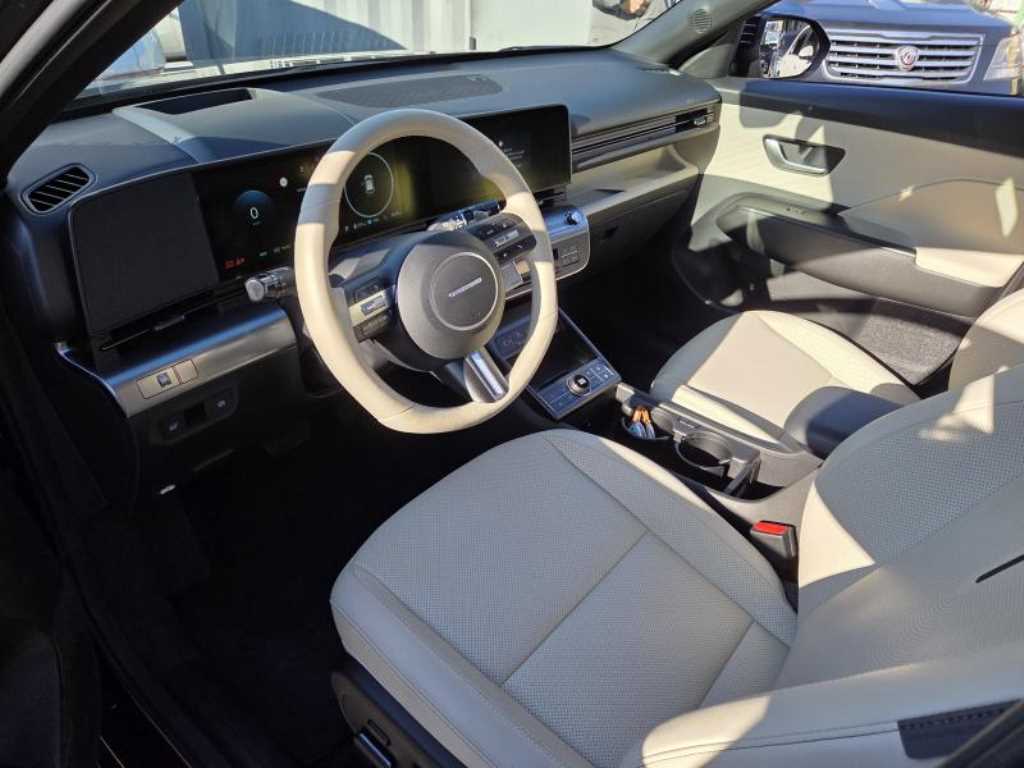 HYUNDAI Kona - Vista 5