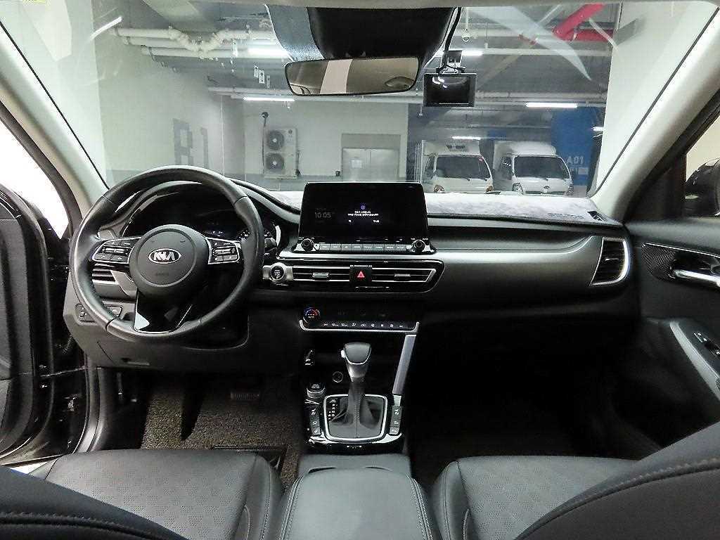 KIA Seltos - Vista 7