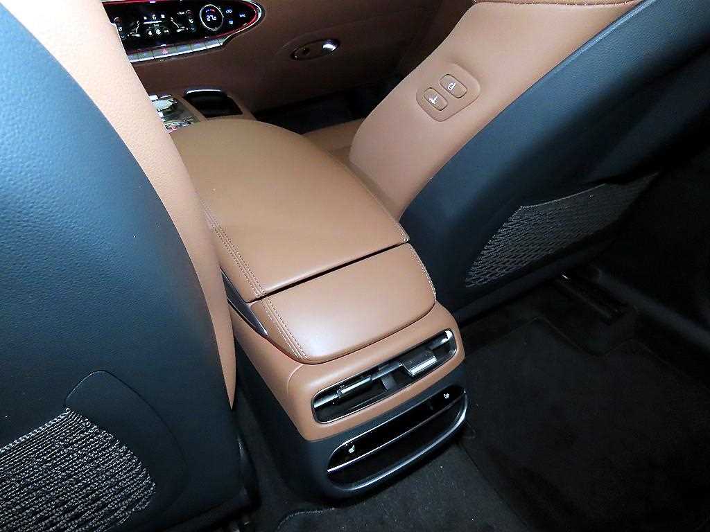 Genesis GV70 2024 Rojo - Importación desde Corea - HF Imports Iquique - Foto 14