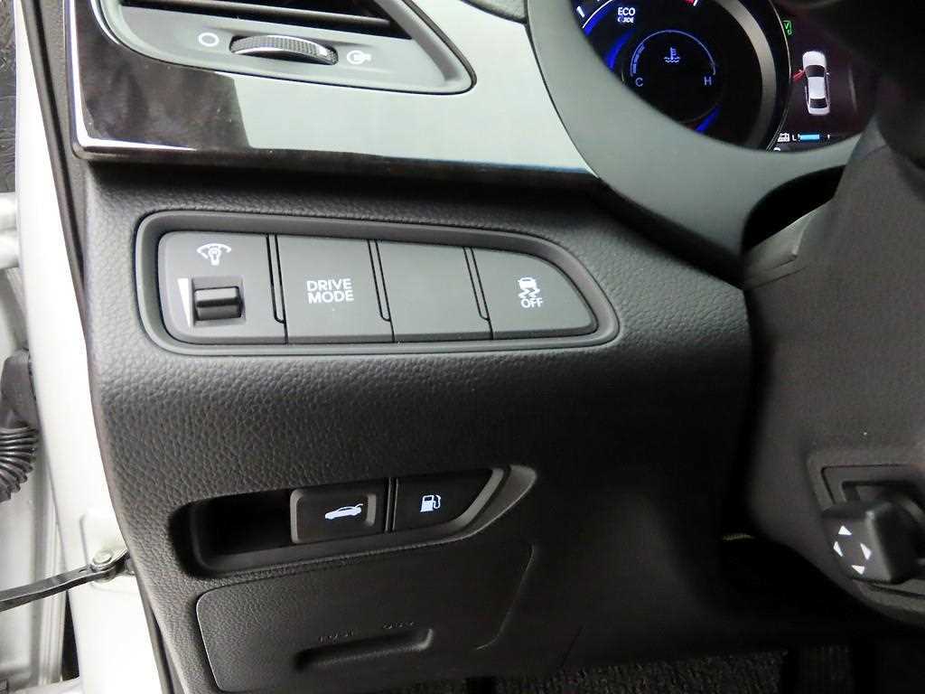 HYUNDAI Grandeur - Vista 11