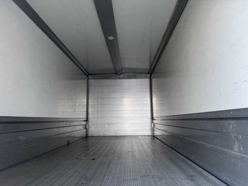 medium and large cargo truck - Vista 7