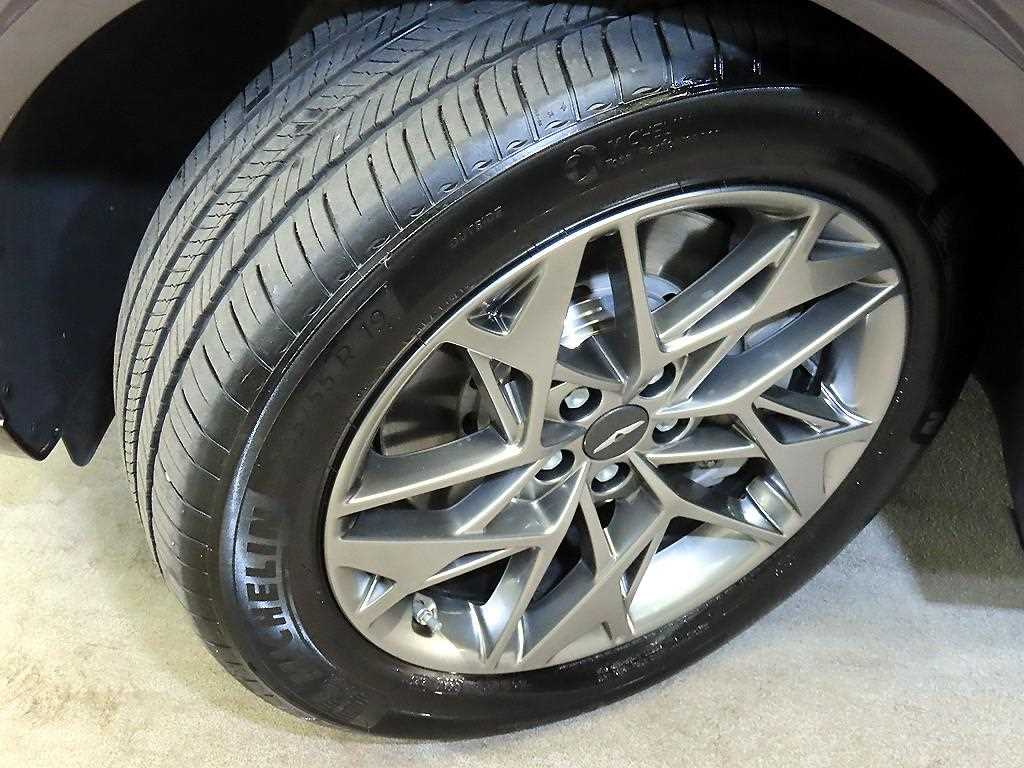 Genesis GV70 2024 Rojo - Importación desde Corea - HF Imports Iquique - Foto 20