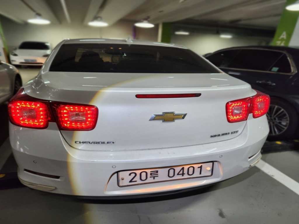 Chevrolet Malibu - Vista 5