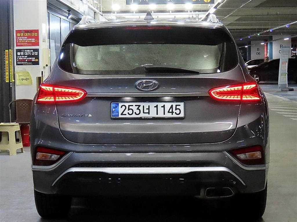 HYUNDAI Santa Fe - Vista 5