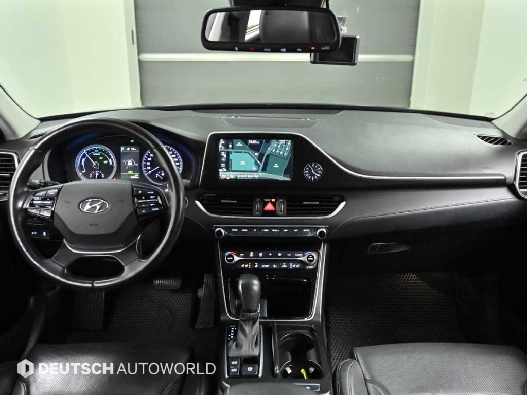 HYUNDAI Grandeur - Vista 7