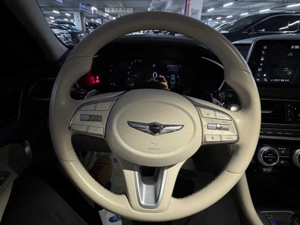 Genesis G70 - Vista 7