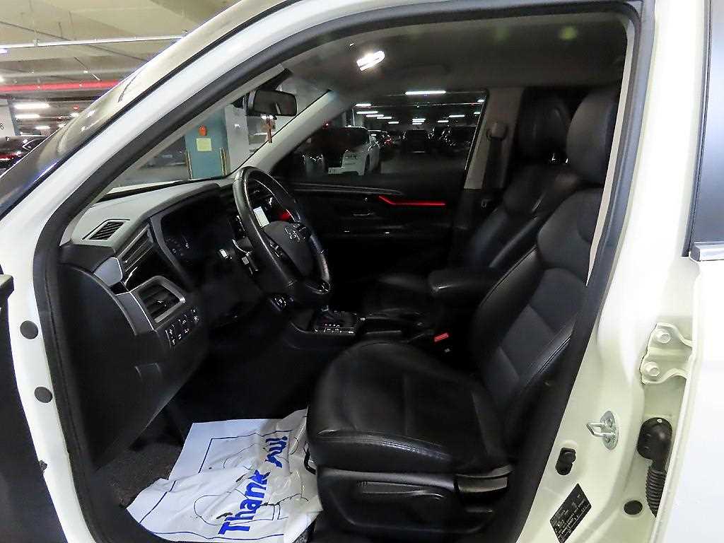 Ssangyong Korando - Vista 6