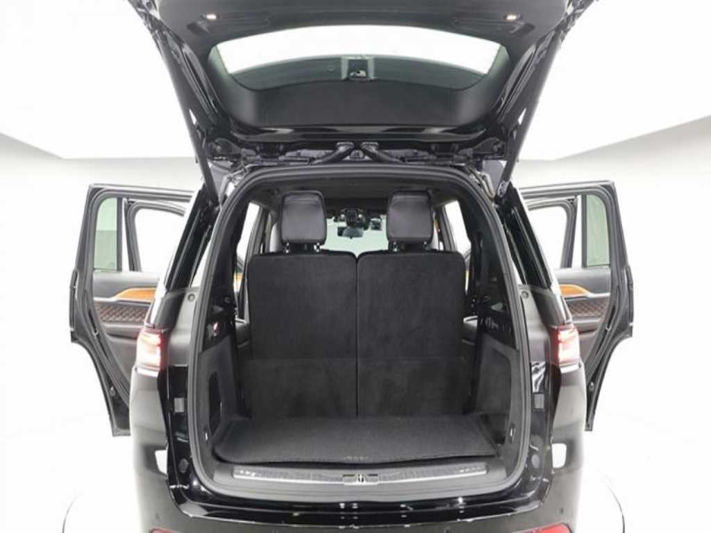 Jeep Cherokee - Vista 11