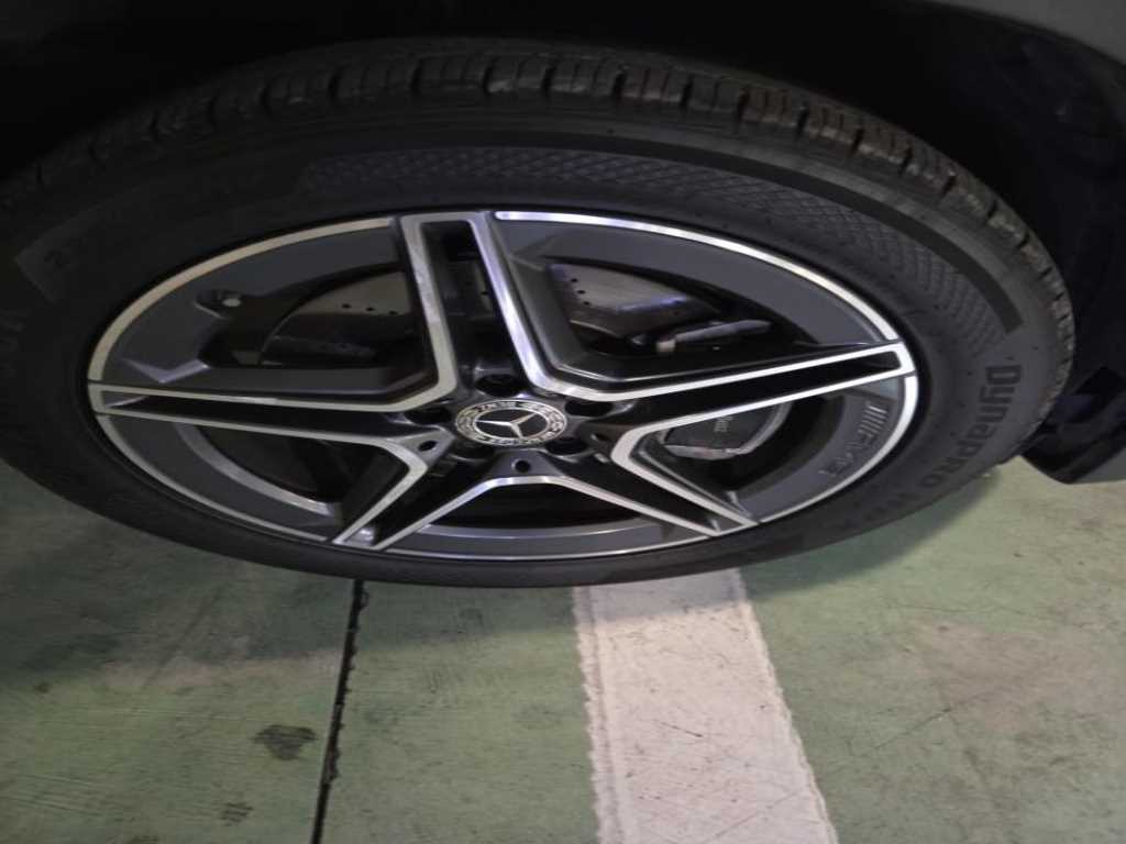 Mercedes Benz GLA Class - Vista 3