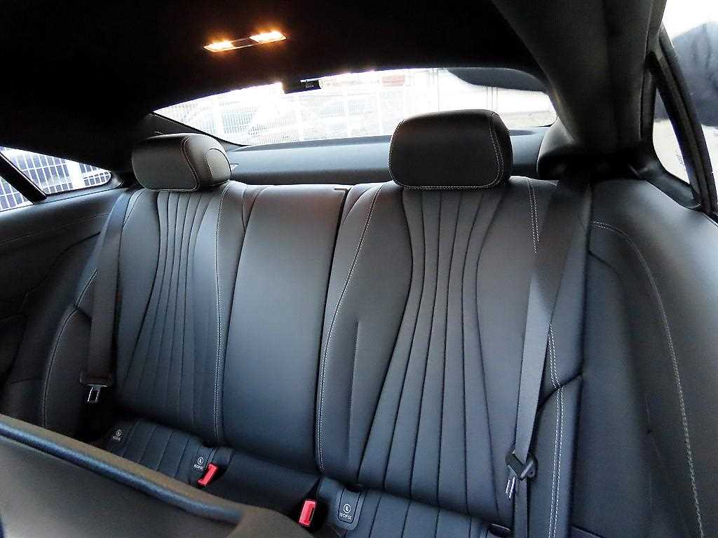 Mercedes Benz E class - Vista 6