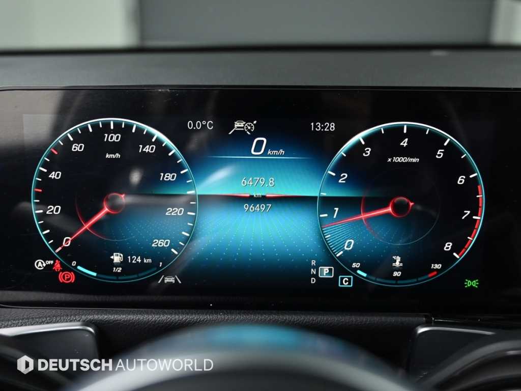 Mercedes Benz GLB Class - Vista 5