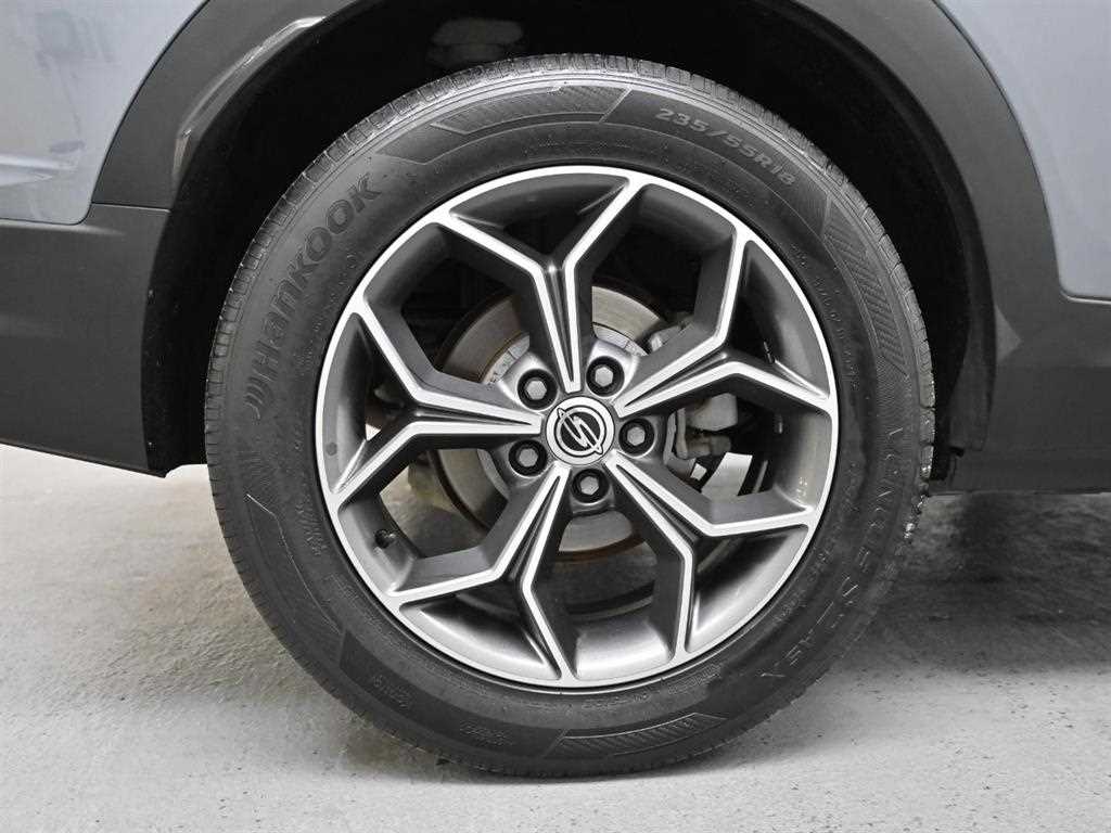 Ssangyong Korando - Vista 5