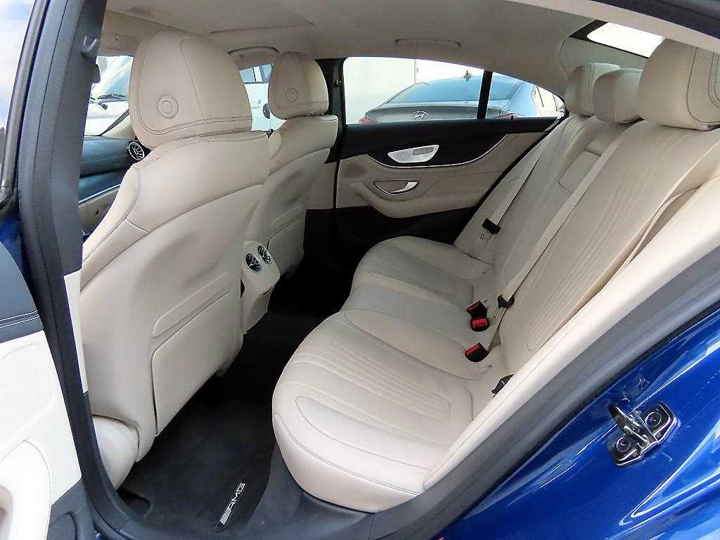 Mercedes Benz CLS Class - Vista 6