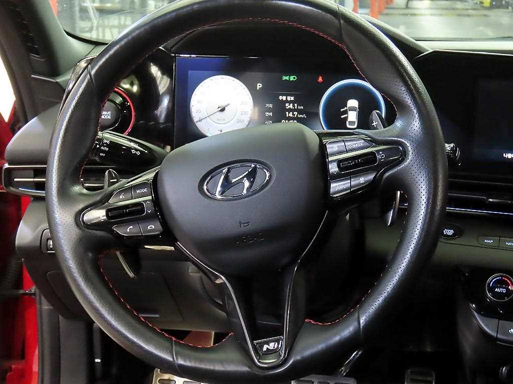 HYUNDAI Avante - Vista 8