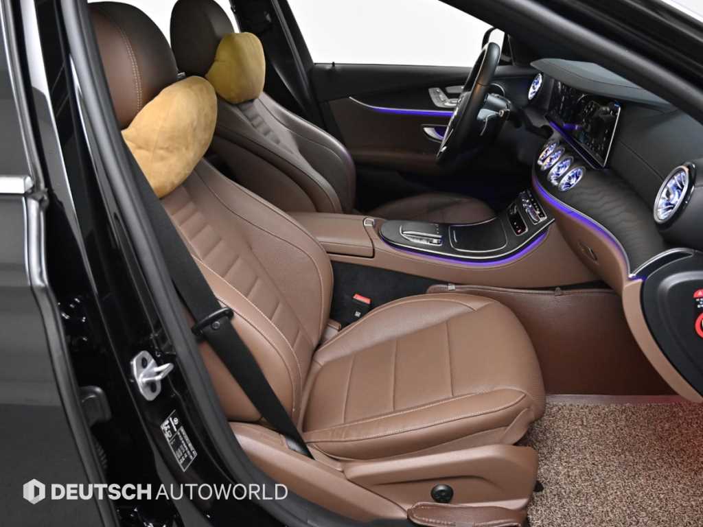 Mercedes Benz E class - Vista 10