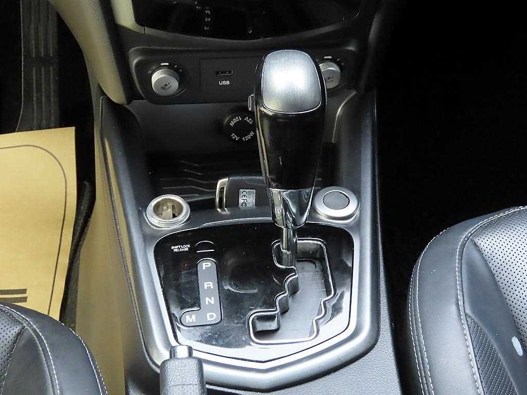 Ssangyong Tivoli - Vista 10