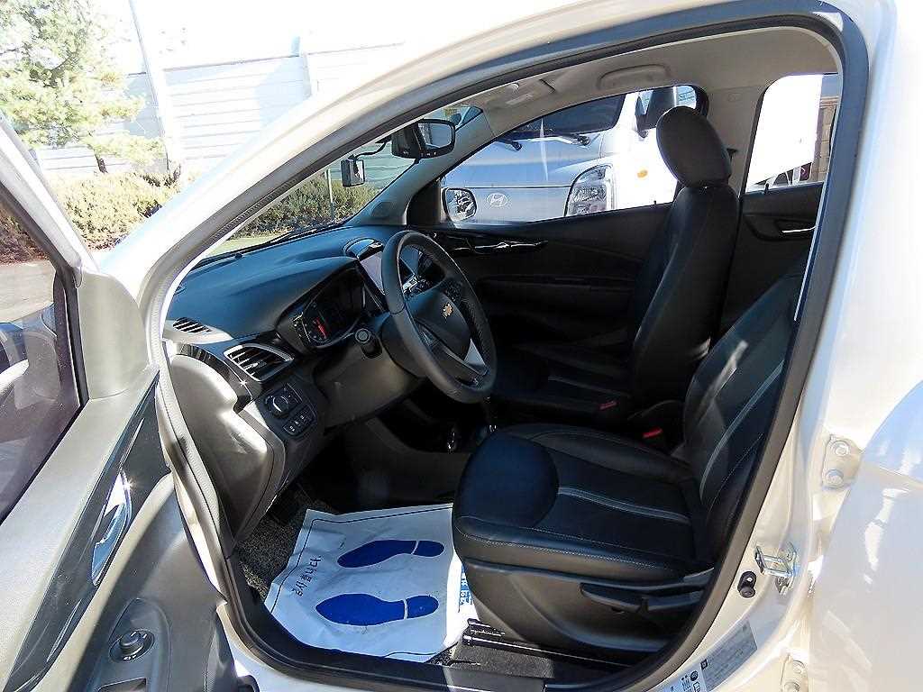 Chevrolet Spark - Vista 5