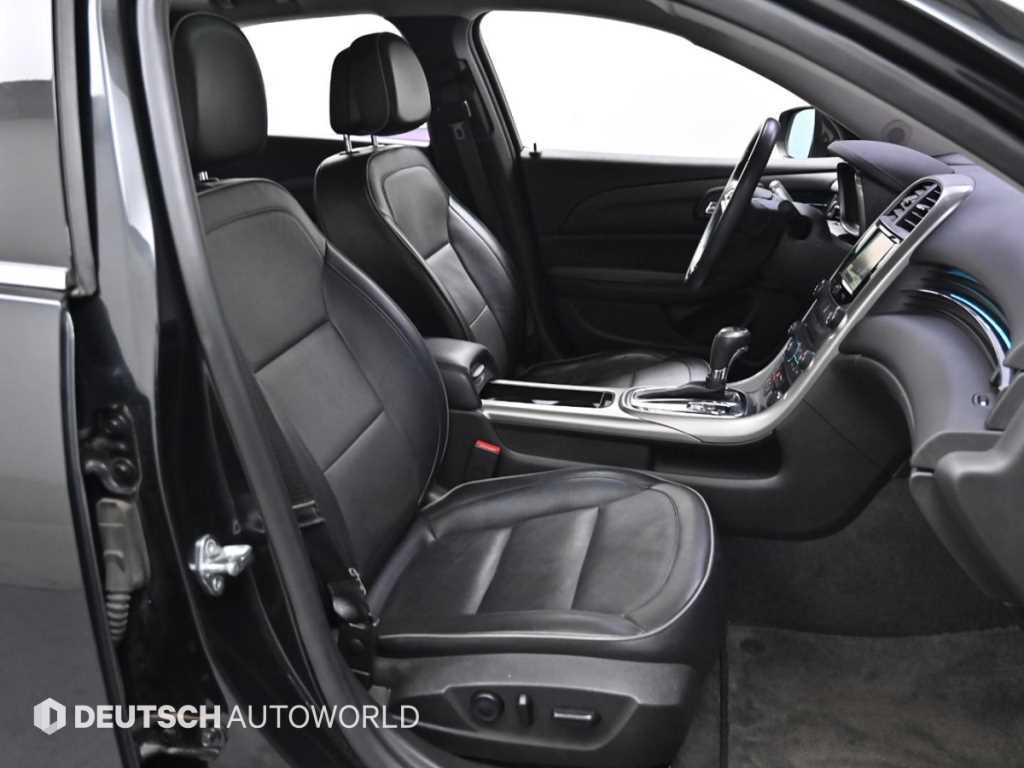 Chevrolet Malibu - Vista 10