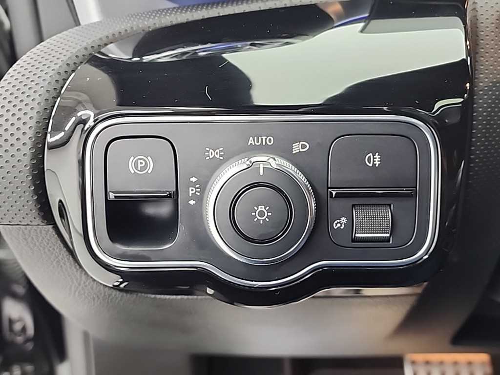 Mercedes Benz CLA Class 2021 Negro - Importación desde Corea - HF Imports Iquique - Foto 17