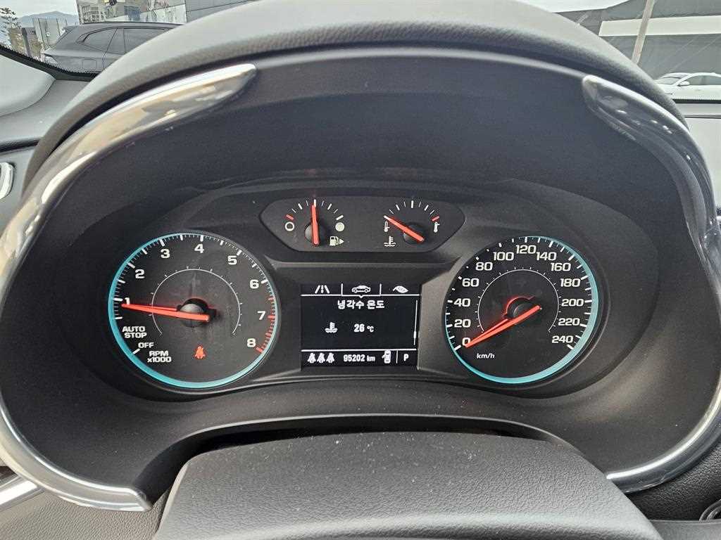 Chevrolet Malibu - Vista 10