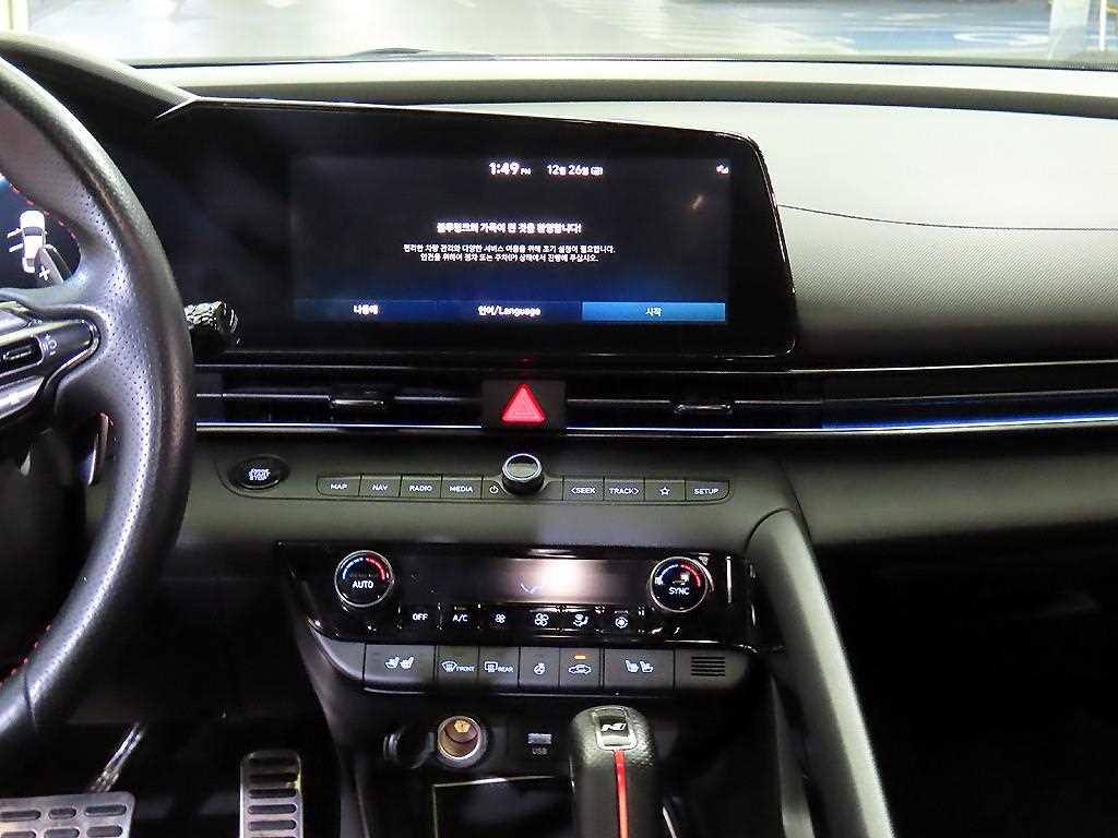 HYUNDAI Avante - Vista 11