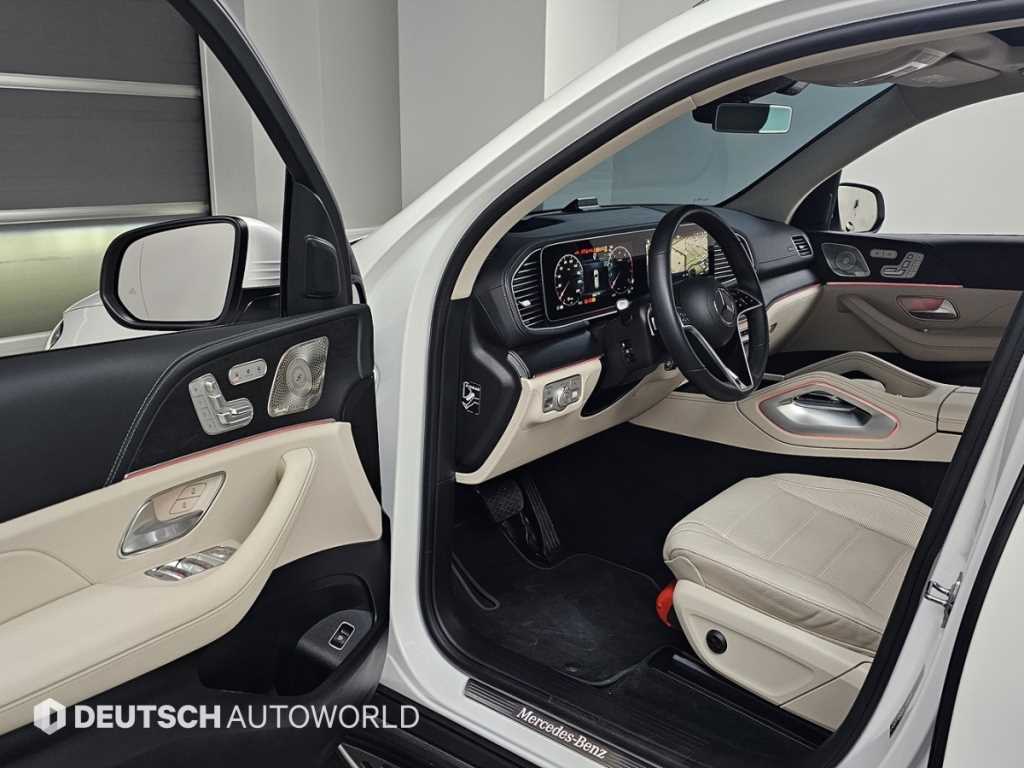 Mercedes Benz GLE Class - Vista 11