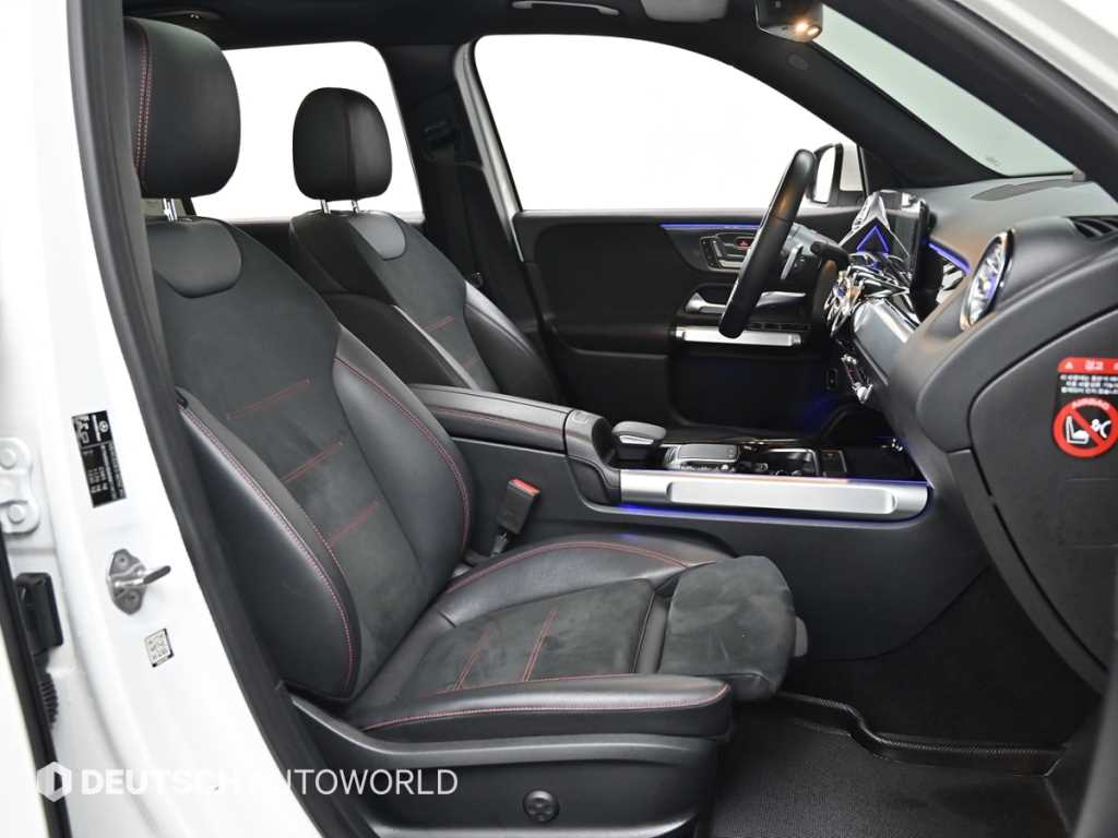 Mercedes Benz GLB Class - Vista 10