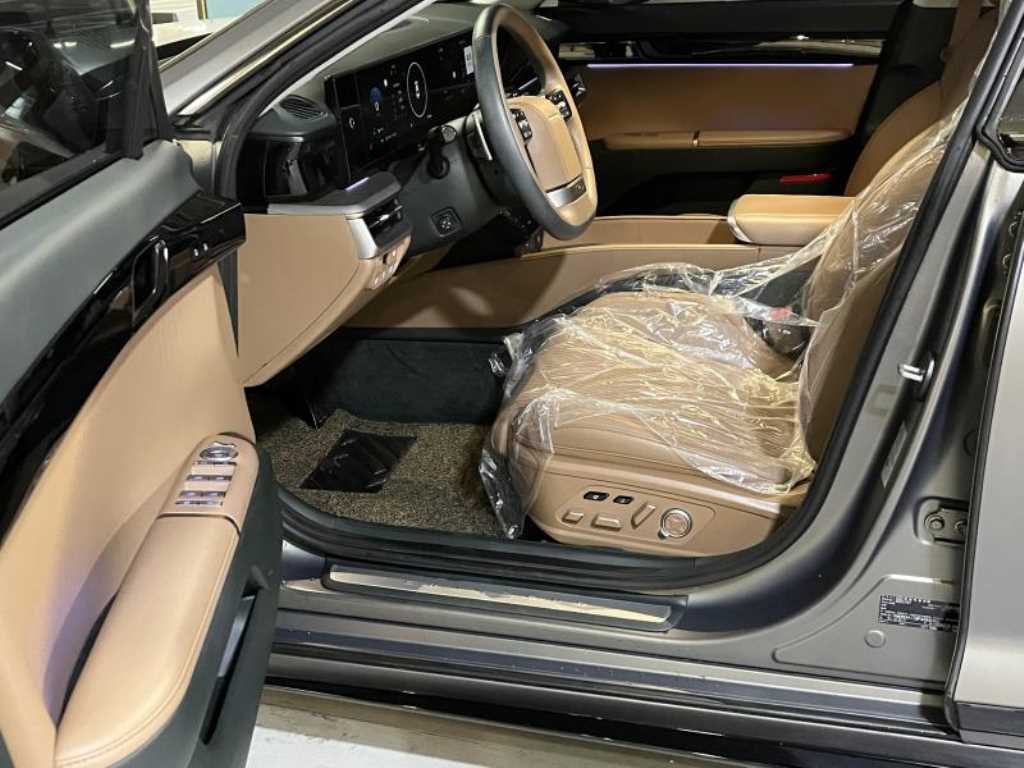 HYUNDAI Grandeur - Vista 12