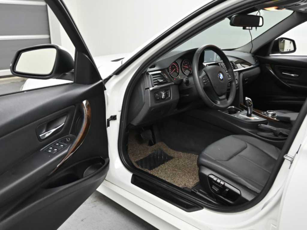 BMW 3 series - Vista 11