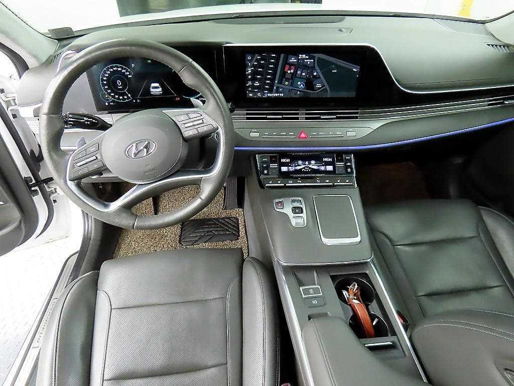 HYUNDAI Grandeur - Vista 7