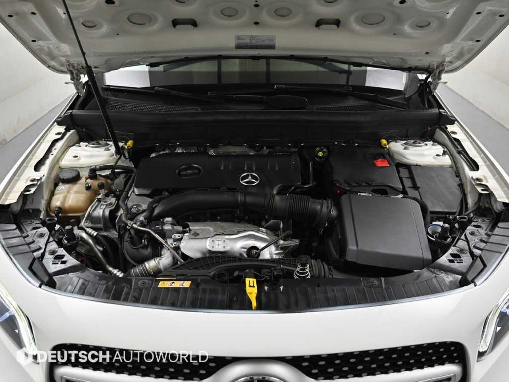 Mercedes Benz GLB Class - Vista 7