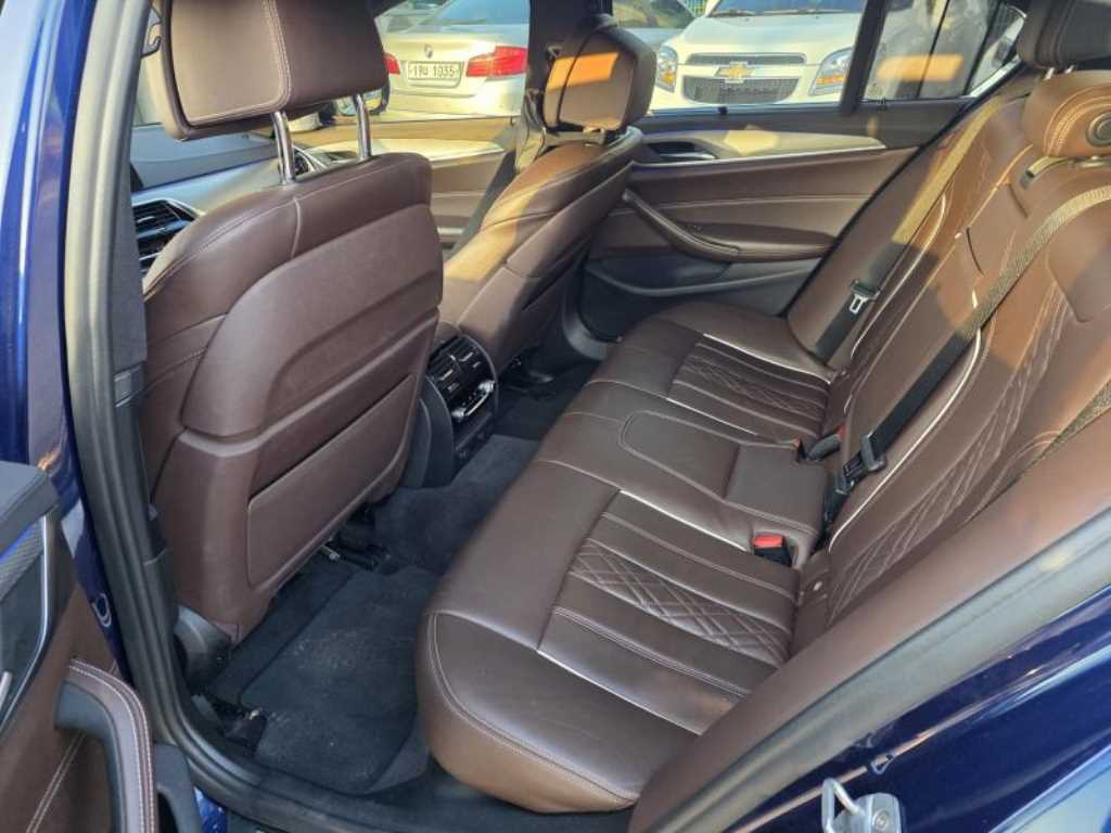 BMW 5 Series - Vista 6