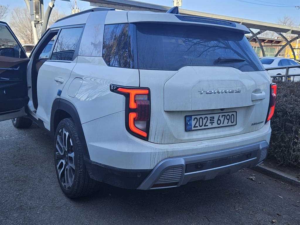 Ssangyong Torres - Vista 4
