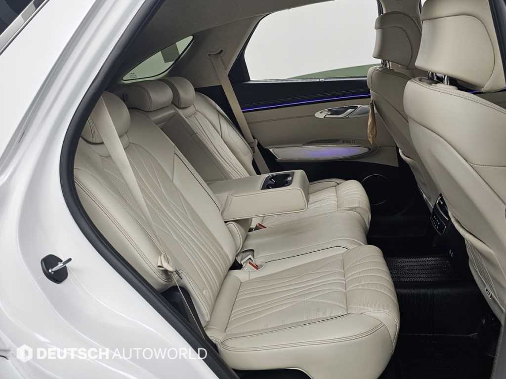 Genesis GV70 - Vista 12