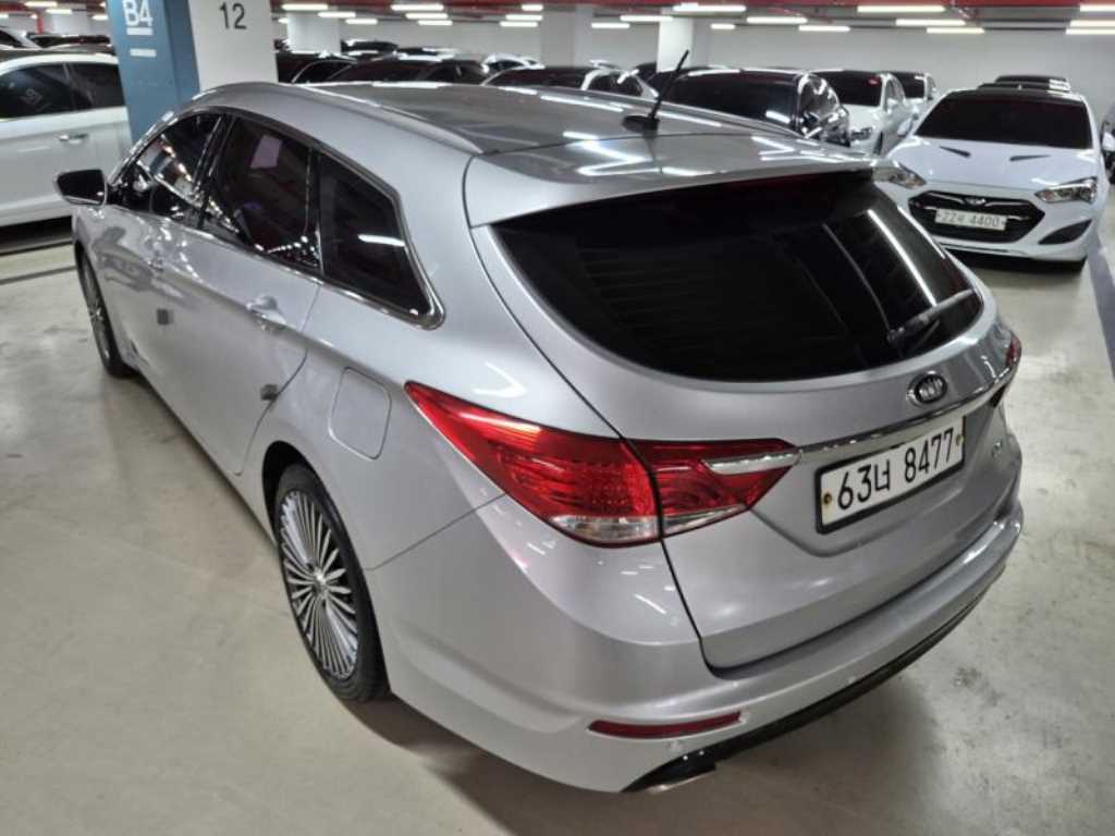 HYUNDAI i40 - Vista 3